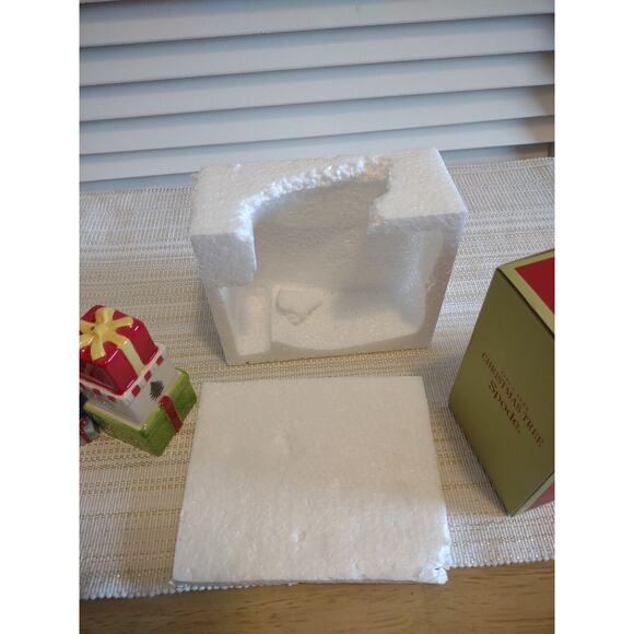Spode Christmas Tree Santa Salt & Gift Box Pepper Shaker Set GUC in Box - Picture 7 of 11